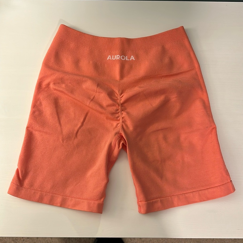 Aurola Shorts